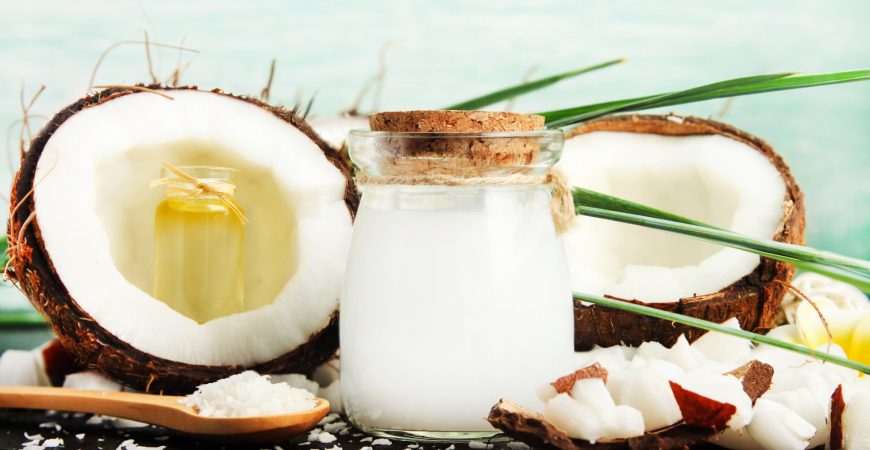 Olej kokosowy właściwości kosmetyczne i zdrowotne. Na co pomaga olej kokosowy.